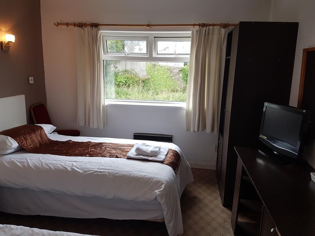 Red Lion Hotel Tredegar Экстерьер фото